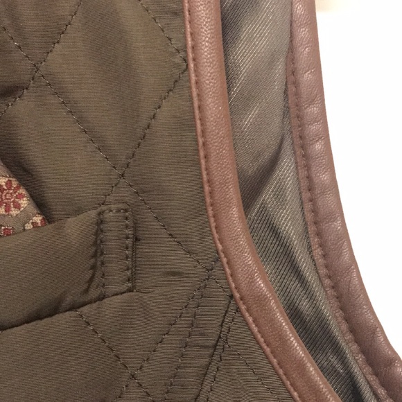 Massimo Dutti - Classic collection women’s vest-EUC - Picture 7 of 16